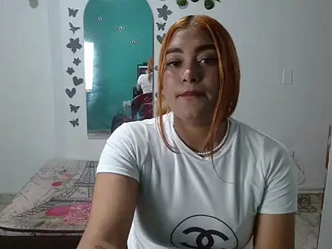 sweetaliice online show from November 19, 2025, 7:47 pm