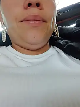 Rouse hot  online show from June 25, 2026, 1:37 pm