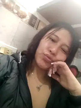 Snapshot of Kitty_25x chatting on November 15, 2025, 1:07 pm Kitty 25x online show from November 15, 2025, 1:07 pm