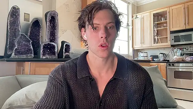 alex islivee online show from August 8, 2026, 7:16 pm