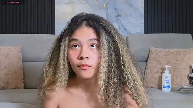 zendayavg online show from January 5, 2026, 5:27 pm