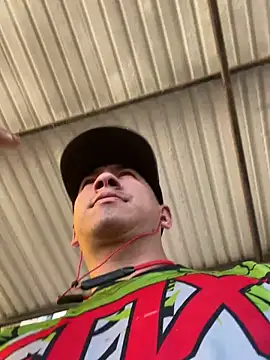 Snapshot of algila08 chatting on March 11, 2026, 5:30 pm algila08 online show from March 11, 2026, 5:30 pm