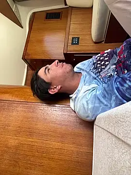 Snapshot of algila08 chatting on April 14, 2026, 8:26 pm algila08 online show from April 14, 2026, 8:26 pm