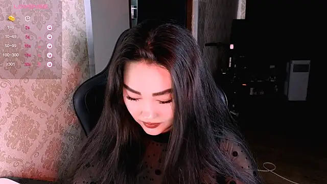 Snapshot of Emma_Uilson chatting on April 24, 2026, 10:50 am Emma Uilson online show from April 24, 2026, 10:50 am