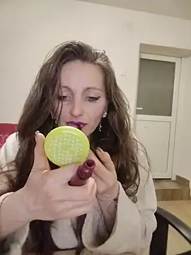 CrazyMaya39 online show from April 24, 2026, 7:16 pm