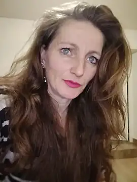 CrazyMaya39 online show from May 3, 2026, 8:59 pm