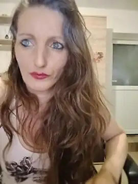 Snapshot of CrazyMaya39 chatting on June 14, 2026, 2:24 am CrazyMaya39 online show from June 14, 2026, 2:24 am