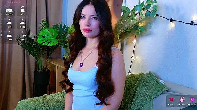 Taylla Nouell online show from December 2, 2025, 7:36 am