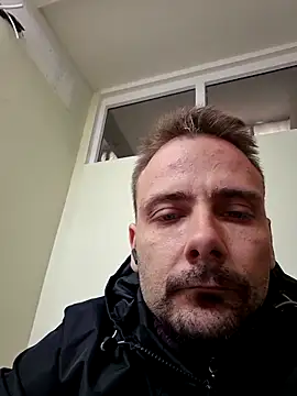 Snapshot of Gregorywhitelegs chatting on April 22, 2026, 10:39 am Gregorywhitelegs online show from April 22, 2026, 10:39 am