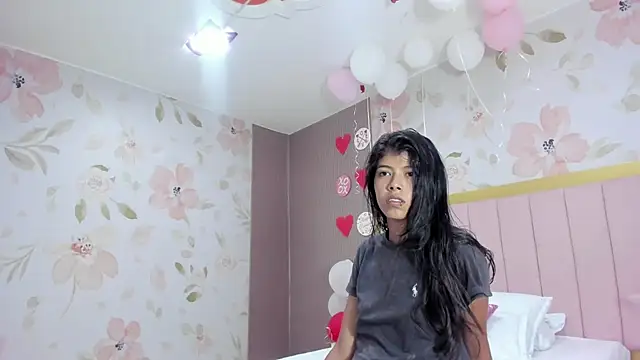 Snapshot of arietta_skinny chatting on March 2, 2026, 12:12 pm arietta skinny online show from March 2, 2026, 12:12 pm