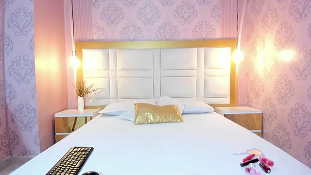 Snapshot of arietta_skinny chatting on March 19, 2026, 11:58 am arietta skinny online show from March 19, 2026, 11:58 am