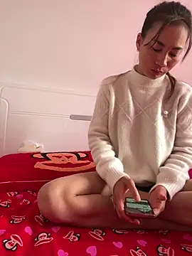 Snapshot of pitty_mymi chatting on April 3, 2026, 11:03 pm pitty mymi online show from April 3, 2026, 11:03 pm