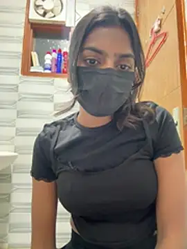 sexyayeshadesi online show from May 7, 2026, 6:13 pm