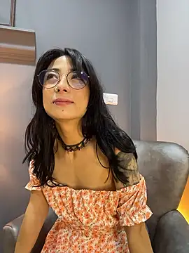 AmbarOishi   online show from January 10, 2026, 2:30 pm