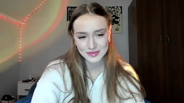 Snapshot of tinyglow chatting on March 21, 2026, 12:37 am tinyglow online show from March 21, 2026, 12:37 am