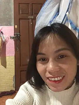 Snapshot of Trangbabylove chatting on March 21, 2026, 11:08 pm Trangbabylove online show from March 21, 2026, 11:08 pm