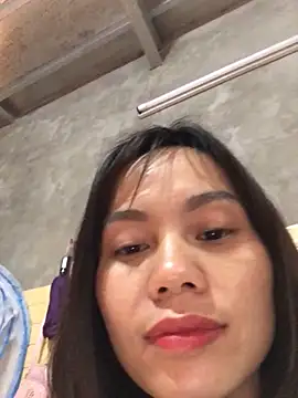 Snapshot of Trangbabylove chatting on March 23, 2026, 5:33 am Trangbabylove online show from March 23, 2026, 5:33 am