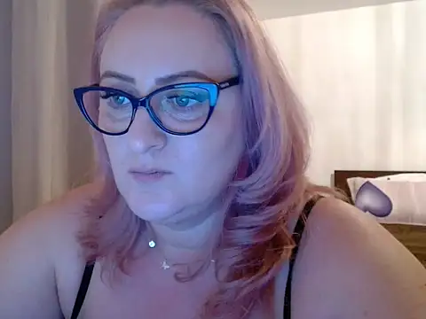 sweetmayaxx online show from November 16, 2025, 6:57 pm