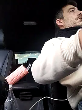 platone09 online show from November 20, 2025, 3:34 pm