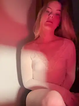 Josefinswe online show from November 26, 2025, 10:22 pm