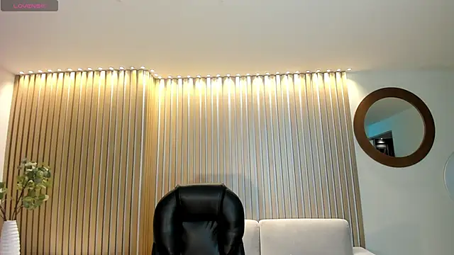 Snapshot of SophieLanne chatting on March 29, 2026, 3:50 am SophieLanne online show from March 29, 2026, 3:50 am