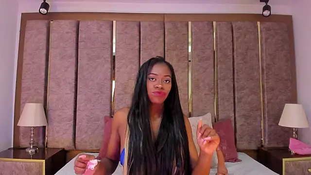 NalaRoux online show from February 1, 2026, 3:38 am