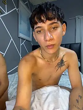 Snapshot of David_princess chatting on December 2, 2025, 7:31 pm David princess online show from December 2, 2025, 7:31 pm