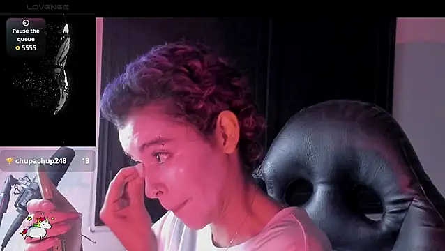 Anny Kiitty online show from February 18, 2026, 3:35 am