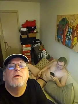 cubhunterpdx online show from November 15, 2025, 8:49 pm