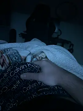 daddyshomeee  online show from February 8, 2026, 7:12 am