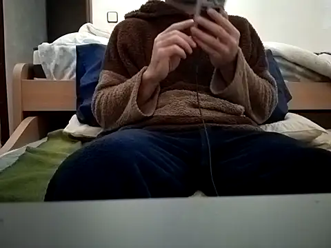 Snapshot of LindoCuerpo chatting on November 17, 2025, 12:49 am LindoCuerpo online show from November 17, 2025, 12:49 am