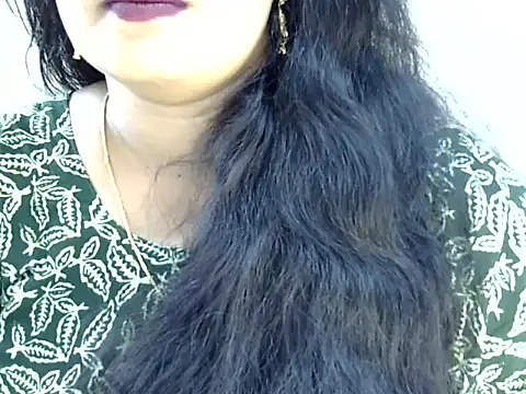 Muskan Jha online show from April 5, 2026, 3:36 am