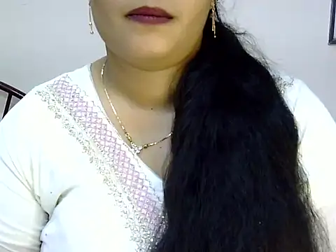 Muskan Jha online show from June 19, 2026, 2:32 pm