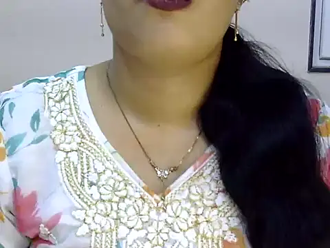 Muskan Jha online show from June 23, 2026, 1:36 am