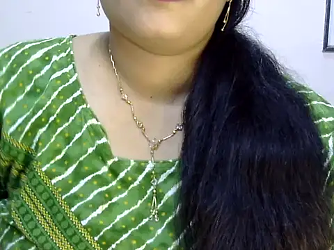 Muskan Jha online show from July 20, 2026, 1:02 pm