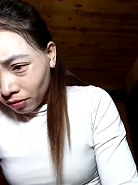  Su-Su  online show from December 18, 2025, 3:01 am