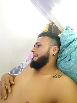 Henrygatuso online show from February 10, 2026, 5:39 pm