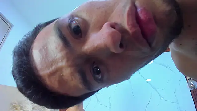 Loversinfire2 online show from December 14, 2025, 10:36 pm