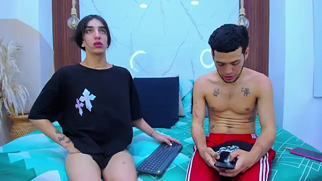 Loversinfire2 online show from July 18, 2026, 1:43 am