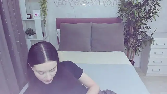 Snapshot of YOURTeacher_ chatting on November 16, 2025, 6:57 pm YOURTeacher online show from November 16, 2025, 6:57 pm