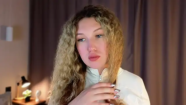 SueHolt online show from November 18, 2025, 2:21 pm