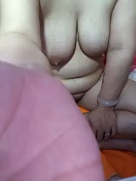 Snapshot of yang-aa chatting on February 26, 2026, 1:37 am yang-aa online show from February 26, 2026, 1:37 am