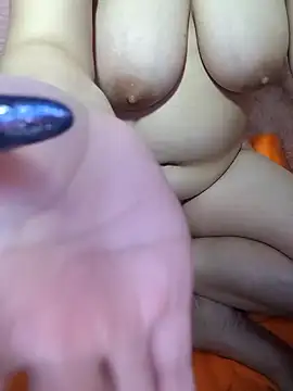 Snapshot of yang-aa chatting on March 7, 2026, 9:28 am yang-aa online show from March 7, 2026, 9:28 am