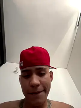 Snapshot of Scott_hots69 chatting on November 17, 2025, 6:35 pm Scott hots69 online show from November 17, 2025, 6:35 pm