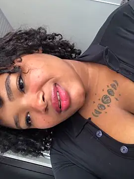 TuyaLes online show from November 16, 2025, 5:18 pm