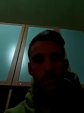 dany310799 online show from February 5, 2026, 6:12 pm