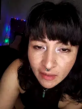 LILITH LIBELULA online show from May 6, 2026, 2:19 am