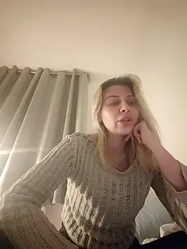 NaughtyClaudia  online show from February 6, 2026, 10:57 pm