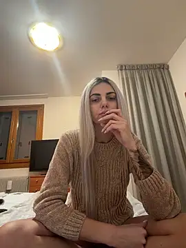 Snapshot of feliciafelon chatting on March 2, 2026, 8:04 pm feliciafelon online show from March 2, 2026, 8:04 pm