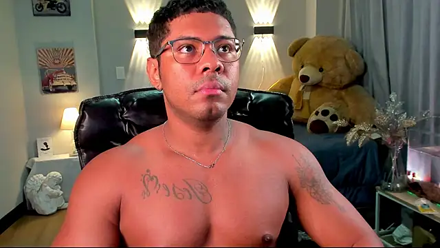 LEONHDZ online show from November 22, 2025, 11:20 am